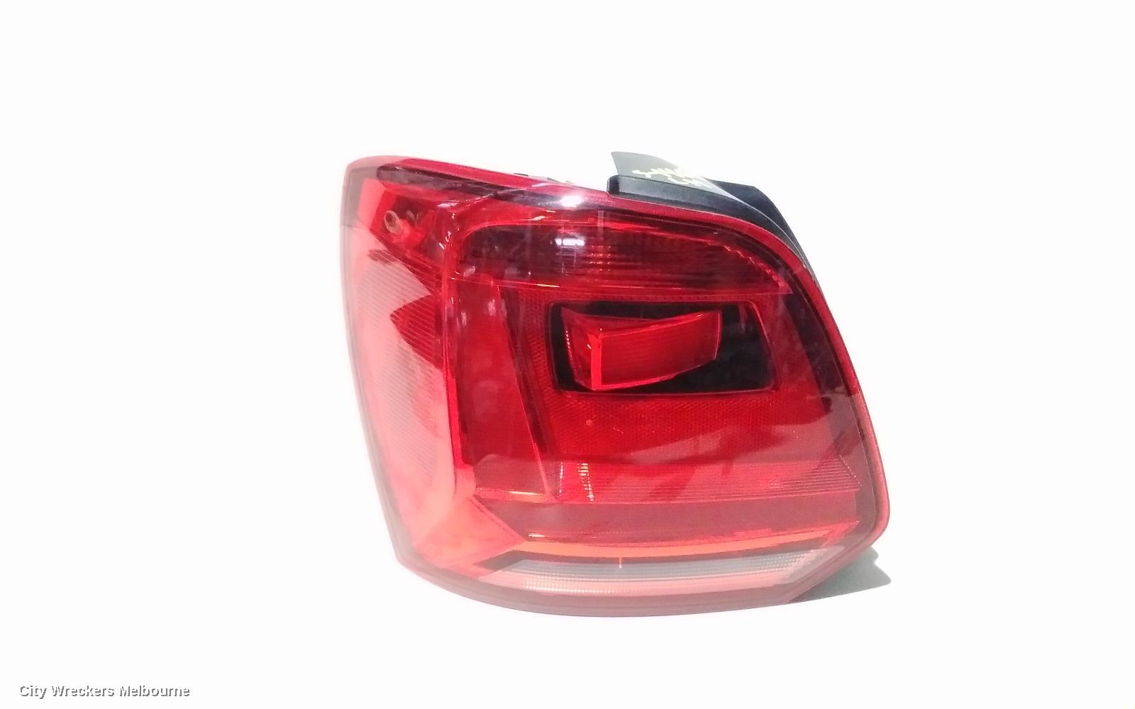 VOLKSWAGEN POLO LEFT TAILLIGHT, 6R, COMFORTLINE/TRENDLINE, RED INSERT TYPE, 05/2014 - 09/2017