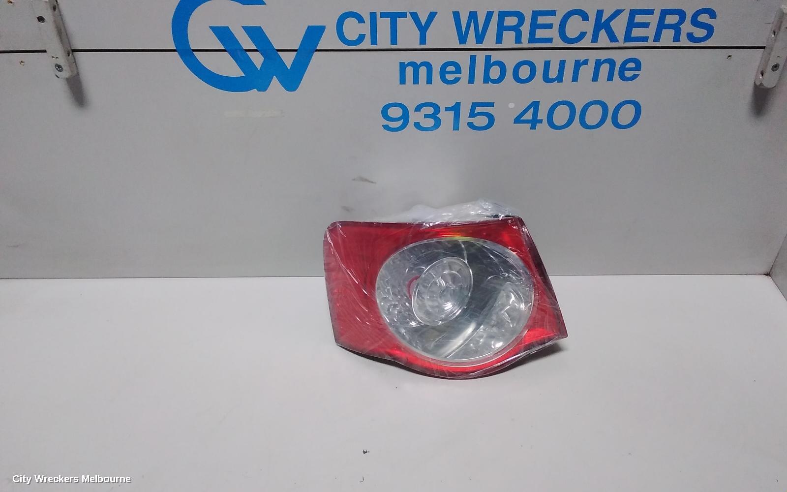 VOLKSWAGEN JETTA LEFT TAILLIGHT, 1KM, 02/2006 - 07/2011