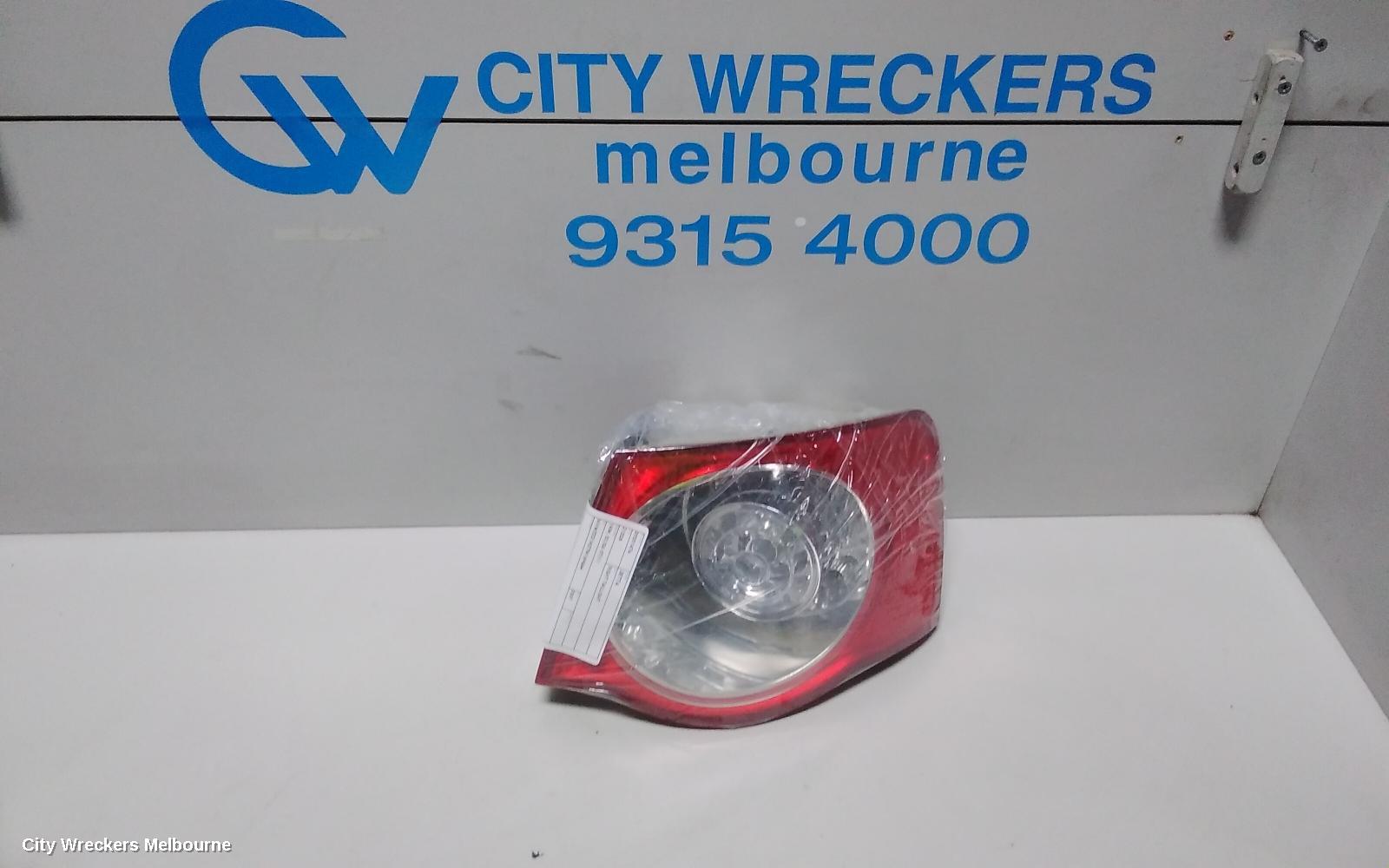VOLKSWAGEN JETTA RIGHT TAILLIGHT, 1KM, 02/2006 - 07/2011