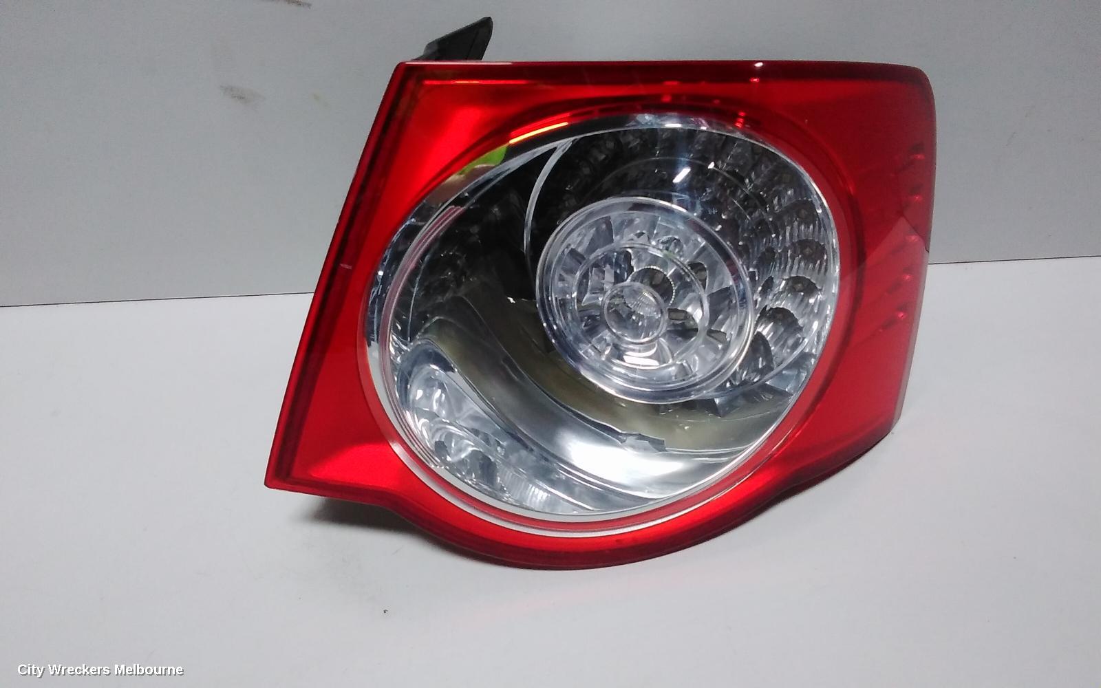 VOLKSWAGEN JETTA RIGHT TAILLIGHT, 1KM, 02/2006 - 07/2011