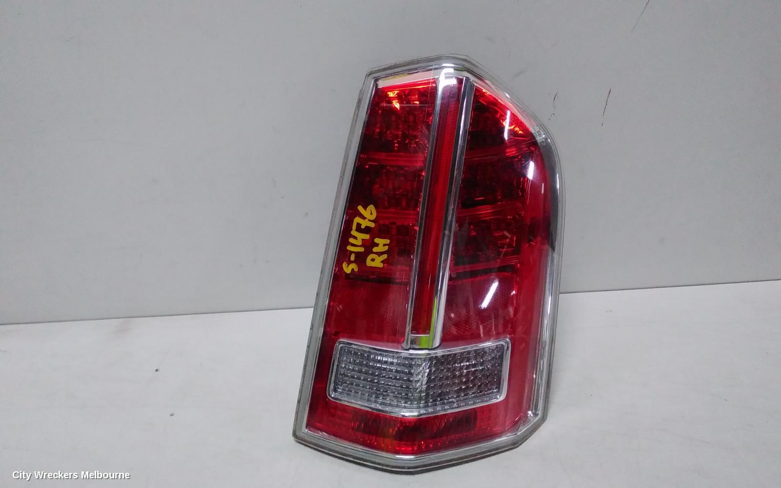 CHRYSLER 300C RIGHT TAILLIGHT, LX2, 07/2012 - 12/2014