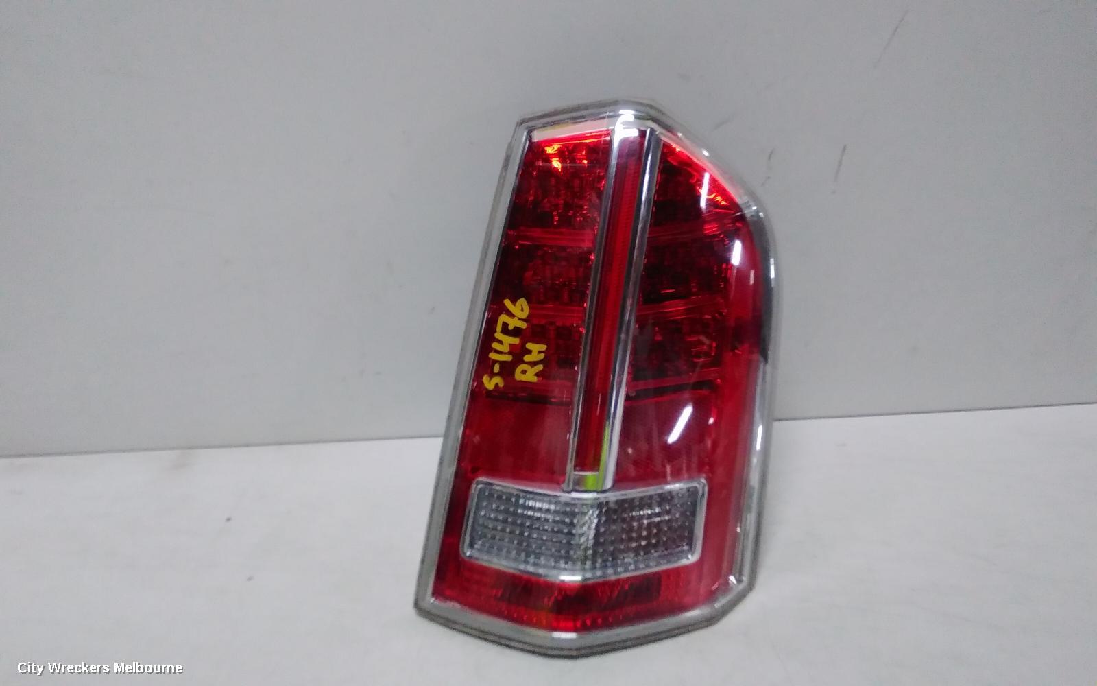 CHRYSLER 300C RIGHT TAILLIGHT, LX2, 07/2012 - 12/2014