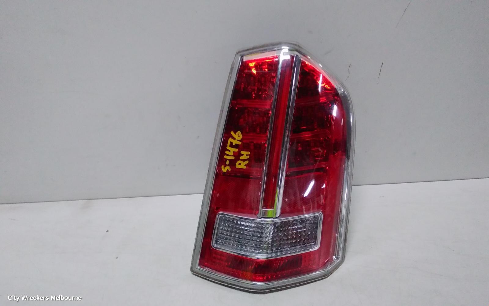 CHRYSLER 300C RIGHT TAILLIGHT, LX2, 07/2012 - 12/2014
