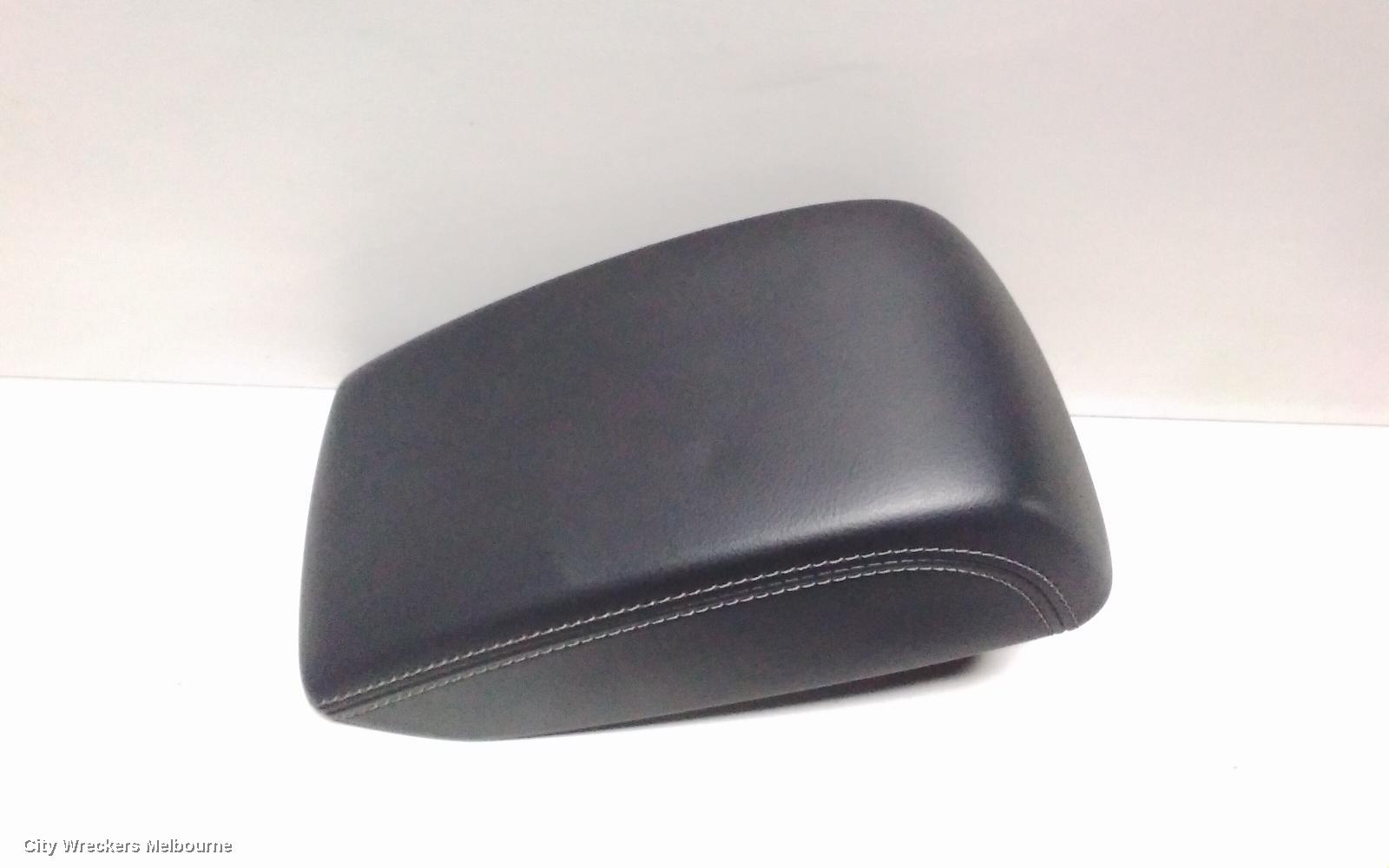 MAZDA CX3 CONSOLE, DK, 03/2015 ONWARDS