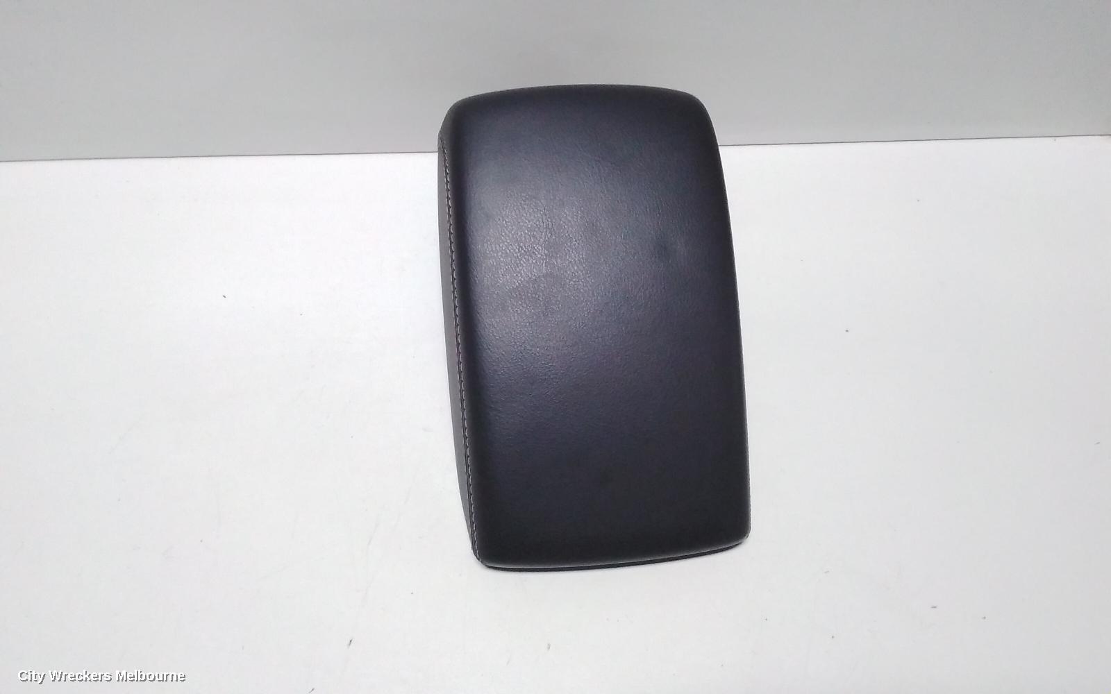 MAZDA CX3 CONSOLE, DK, 03/2015 ONWARDS