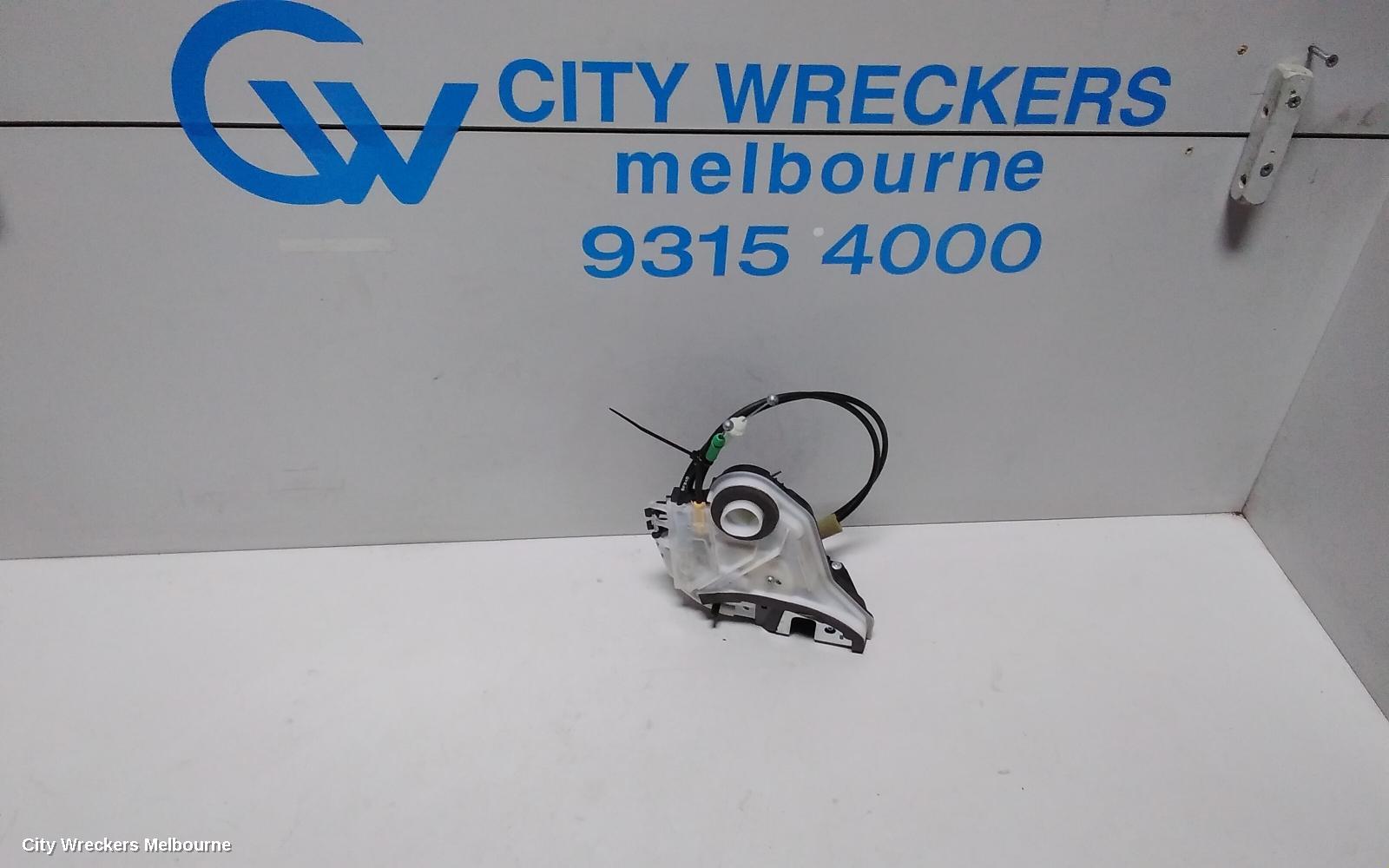 TOYOTA KLUGER DOOR/BOOT/GATE LOCK, RIGHT REAR DOOR LOCK, GSU50/GSU55, 03/2014 ONWARDS