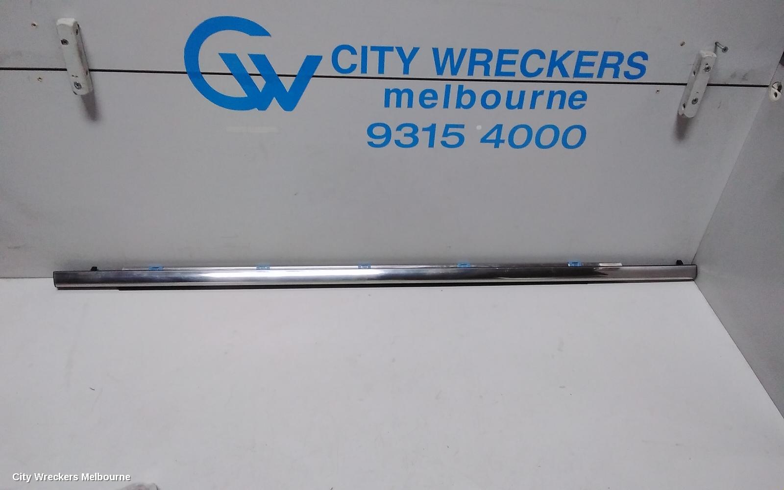 TOYOTA KLUGER DOOR MOULD, RH REAR CHROM MOULD : 66834, XU50 SERIES, 03/2014 - 02/2021