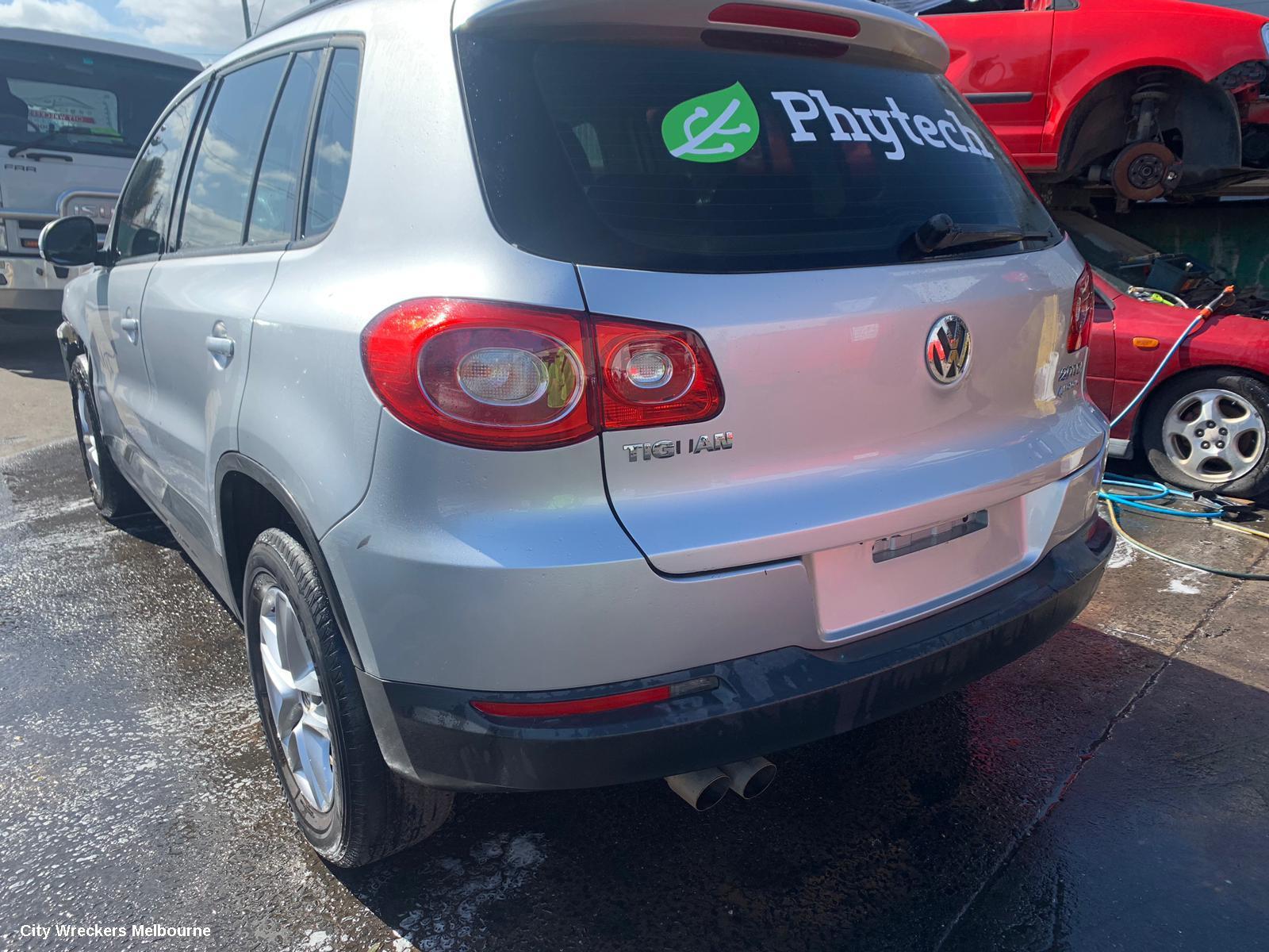 VOLKSWAGEN TIGUAN REAR BUMPER, 5N, NON PARK SENSOR TYPE, 05/2008 - 06/2011