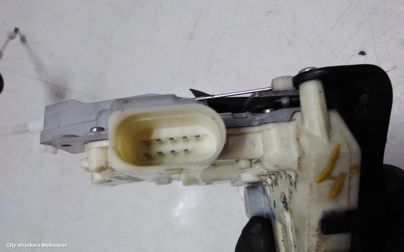 AUDI Q7 DOOR/BOOT/GATE LOCK, RIGHT FRONT DOOR LOCK, 4L, P/N 3C2837016A, 09/2006 - 11/2009