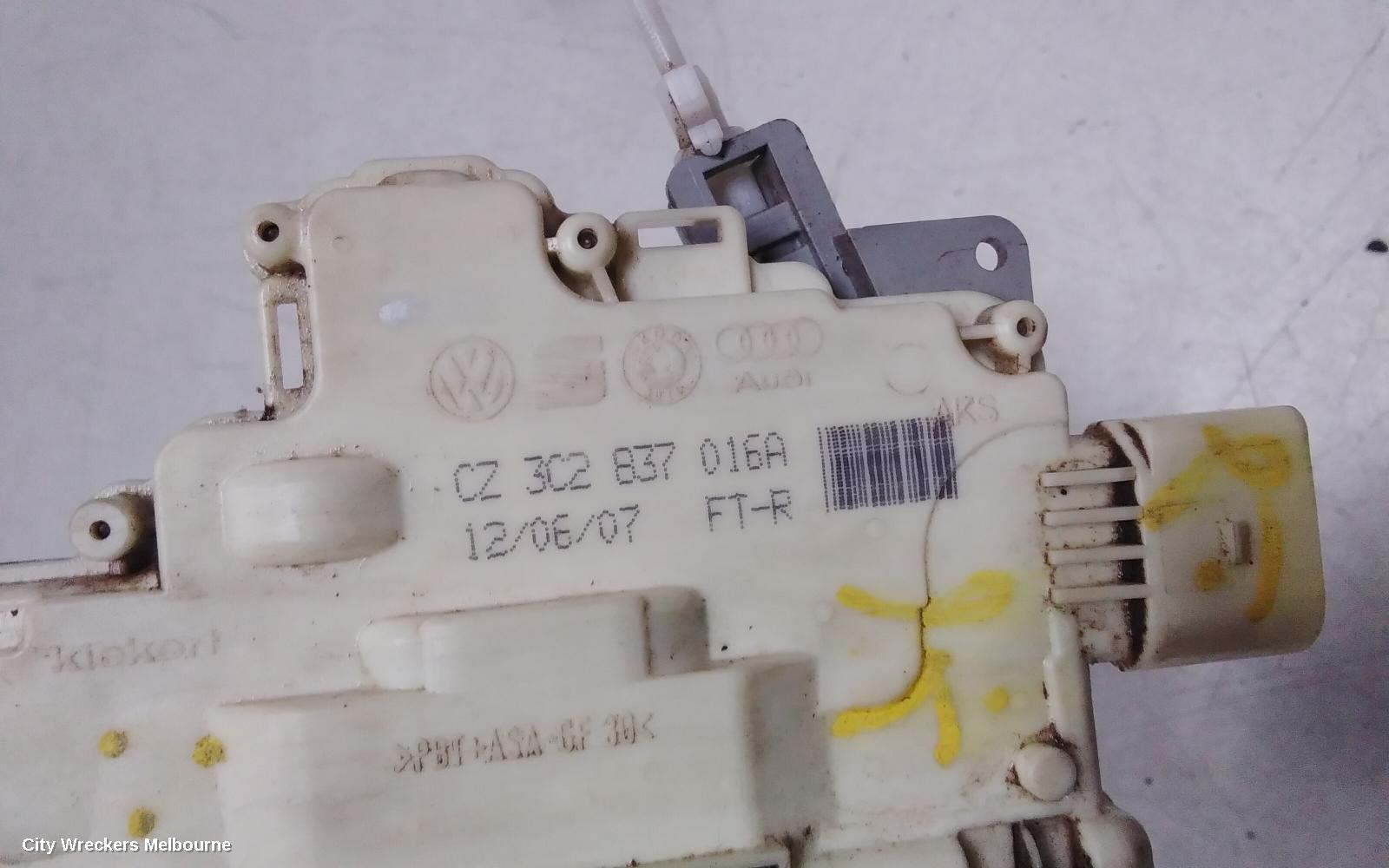AUDI Q7 DOOR/BOOT/GATE LOCK, RIGHT FRONT DOOR LOCK, 4L, P/N 3C2837016A, 09/2006 - 11/2009