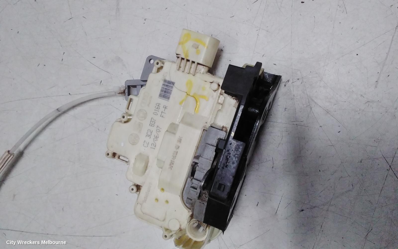 AUDI Q7 DOOR/BOOT/GATE LOCK, RIGHT FRONT DOOR LOCK, 4L, P/N 3C2837016A, 09/2006 - 11/2009