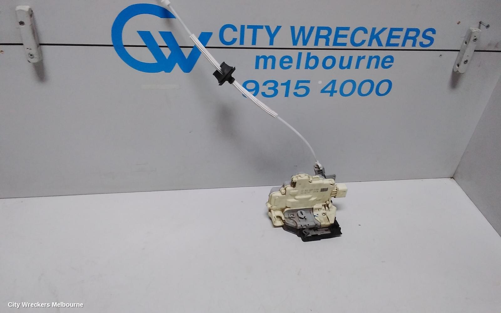 AUDI Q7 DOOR/BOOT/GATE LOCK, RIGHT FRONT DOOR LOCK, 4L, P/N 3C2837016A, 09/2006 - 11/2009