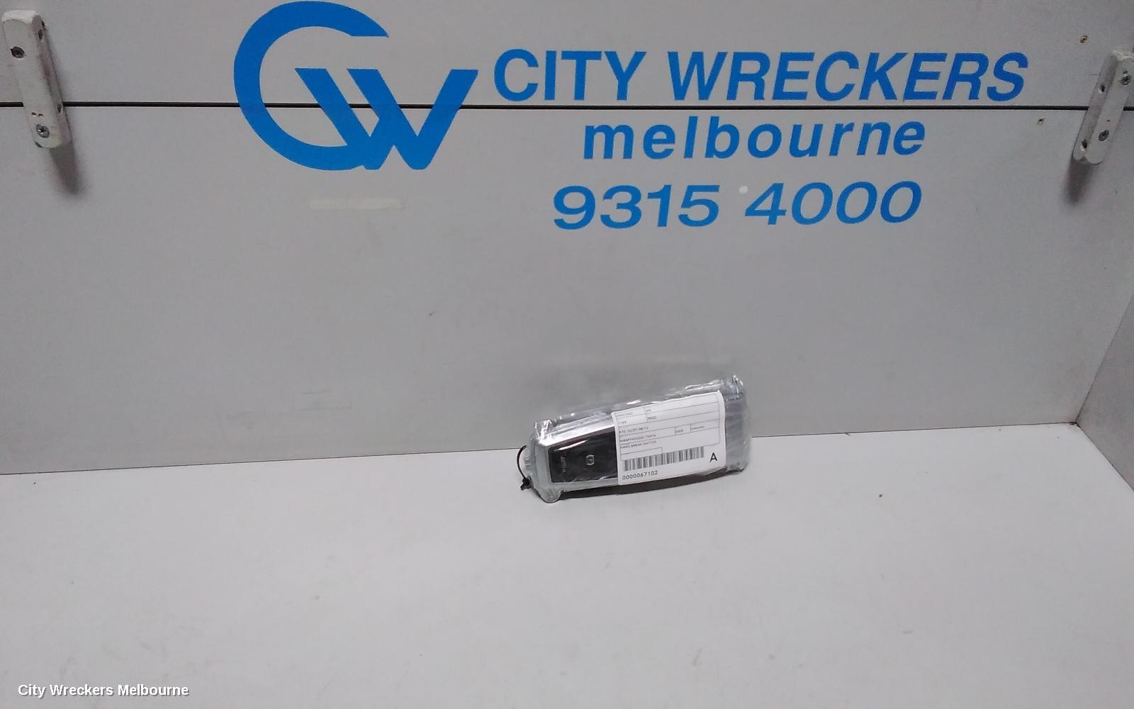 BMW X5, E70, 12/2006 - 08/2013, HAND BREAK SWITCH: 67102