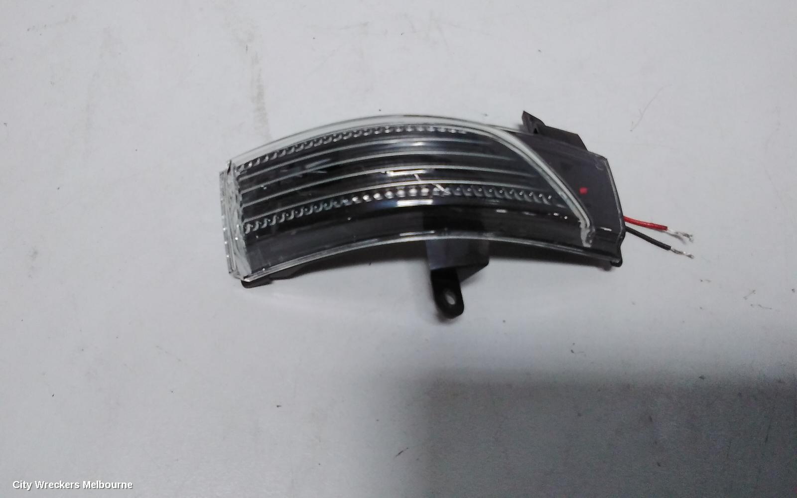SUBARU LIBERTY RIGHT DOOR MIRROR, 6TH GEN, POWER FOLD, W/ BLIND SPOT TYPE, 02/2016 - 12/2017