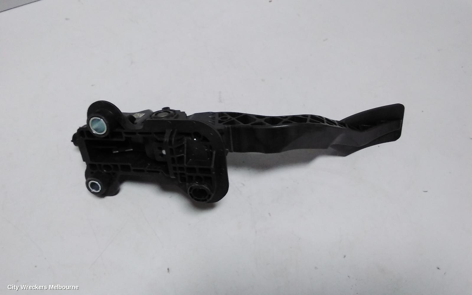 JEEP COMPASS PEDAL ASSEMBLY, MK, ACCELERATOR PEDAL, 01/2012 - 12/2016