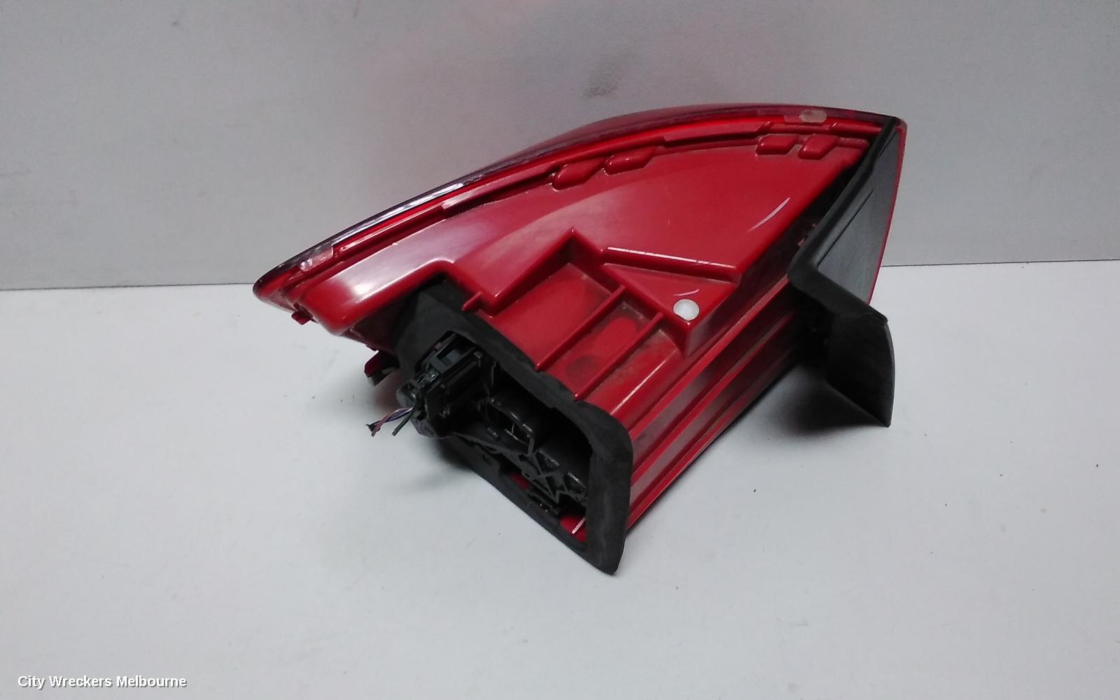 VOLKSWAGEN JETTA RIGHT TAILLIGHT, 1B, 02/2011 - 10/2014
