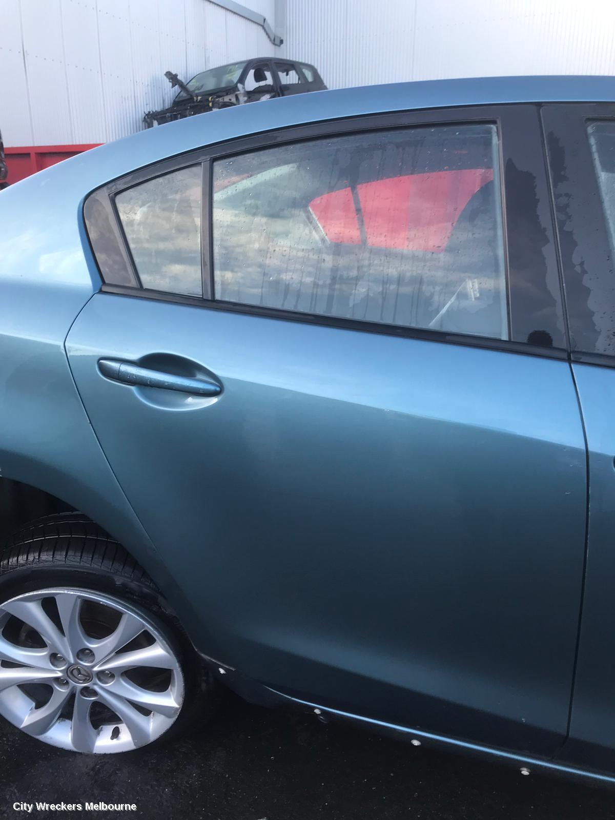 MAZDA 3 REAR GARNISH, BOOTLID LAMP (LH SIDE), BL, 04/2009 - 10/2013