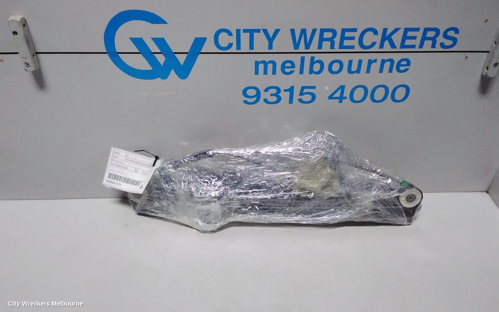 BMW X3 RIGHT FRONT WINDOW REG/MOTOR, E83, 06/2004 - 11/2010