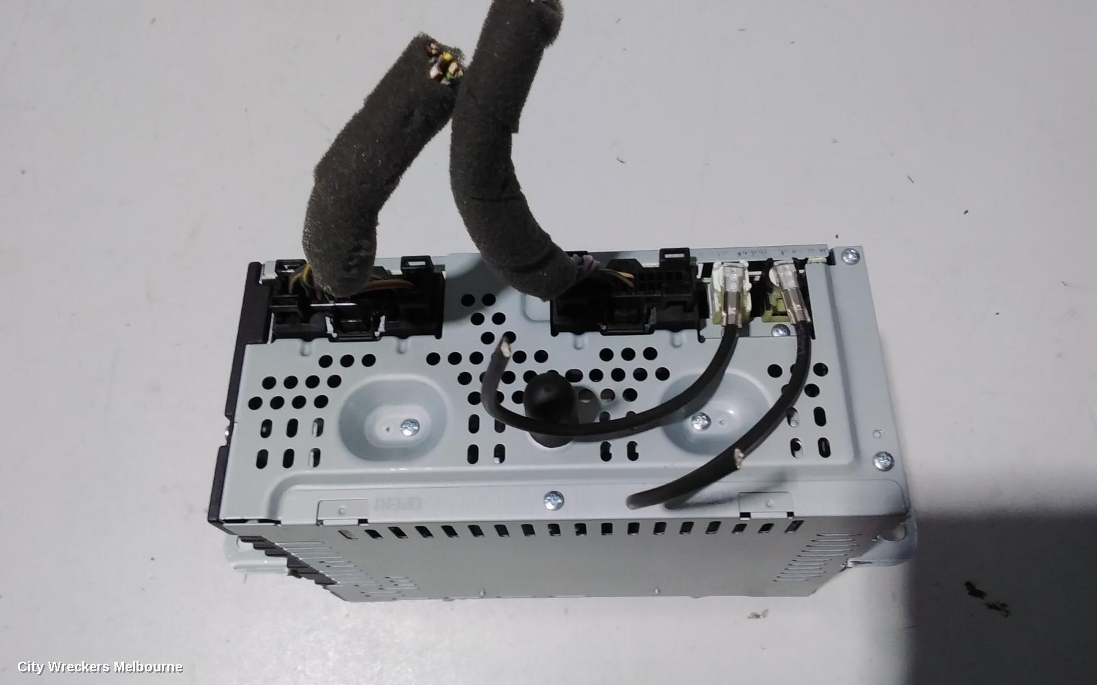 FORD KUGA RADIO/CD/DVD/SAT/TV, DISPLAY SCREEN, TF, 11/2012 - 09/2016