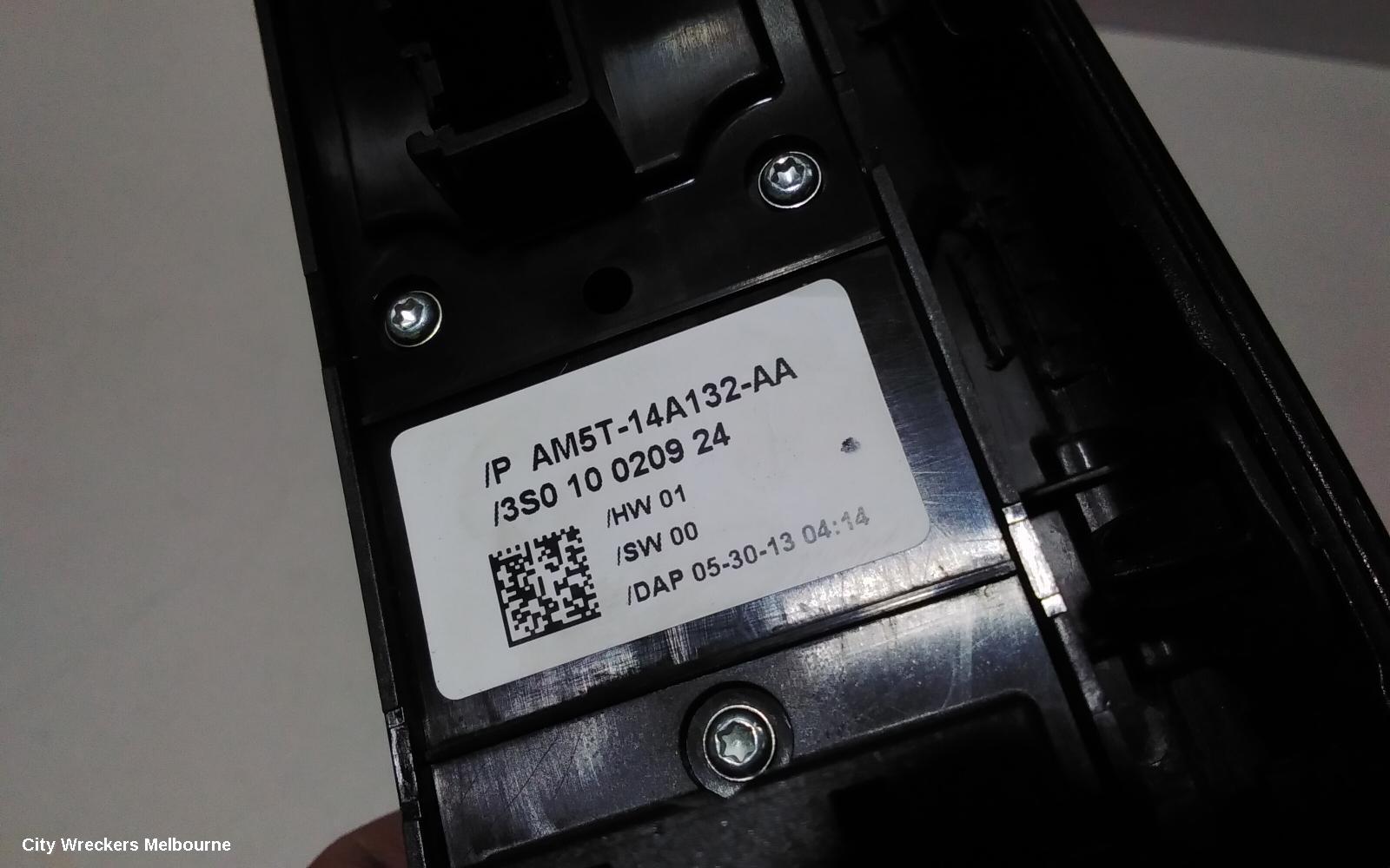 FORD FOCUS PWR DR WIND SWITCH, RH FRONT (MASTER SWITCH), LW, MANUAL FOLD, NON CHROME INSERT TYPE, 05/2011 - 08/2015