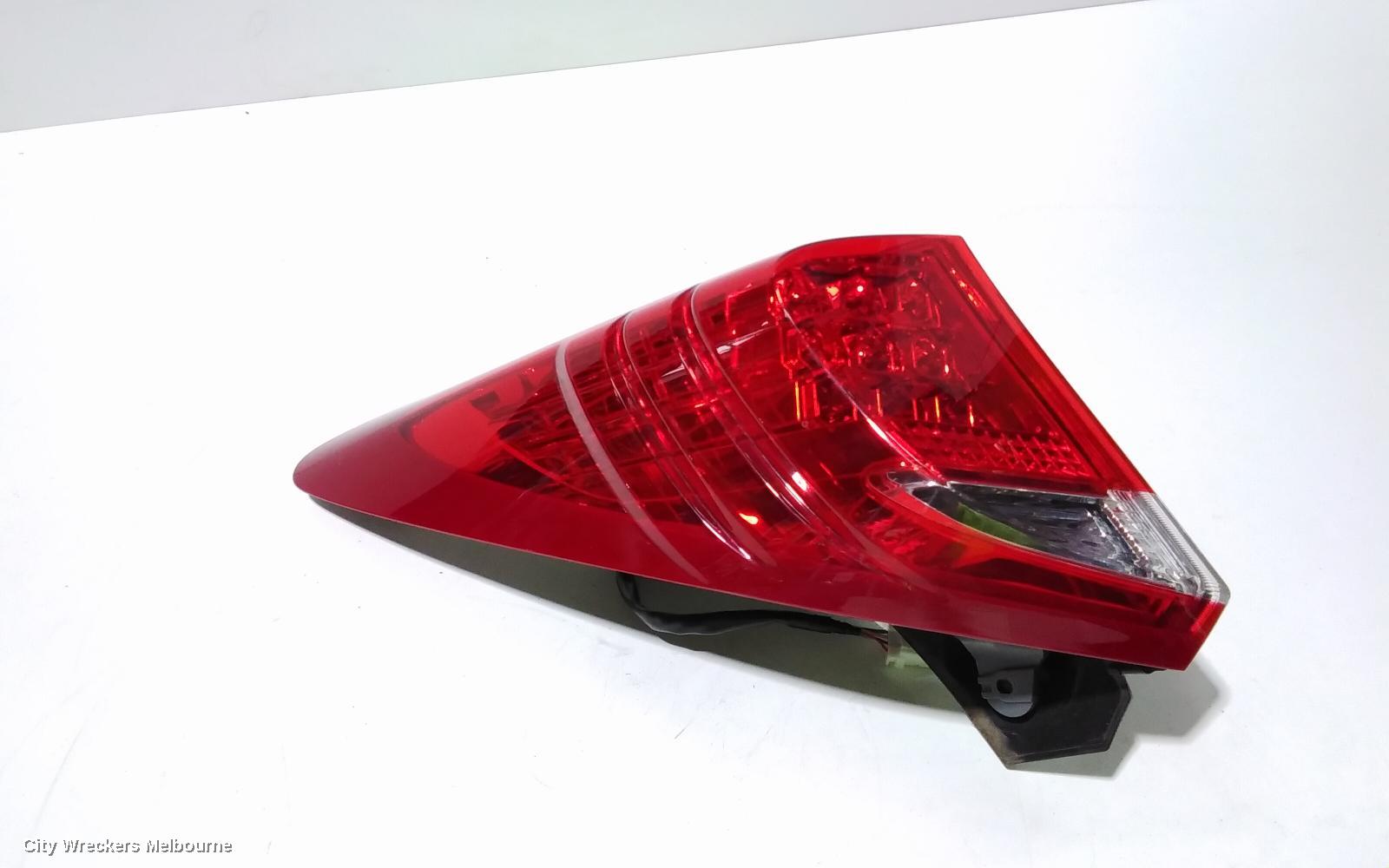 HONDA CIVIC LEFT TAILLIGHT, 9TH GEN, HATCH (VIN SHHFK), 06/2012 - 03/2015