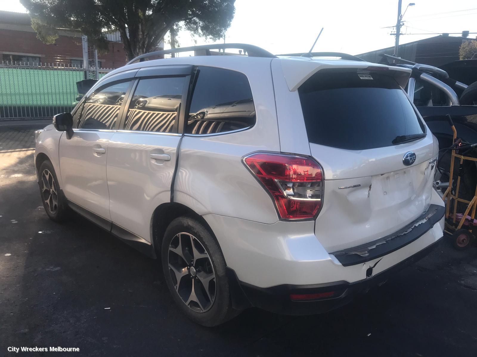SUBARU FORESTER WASHER JET, SJ, 01/2013 - 08/2018