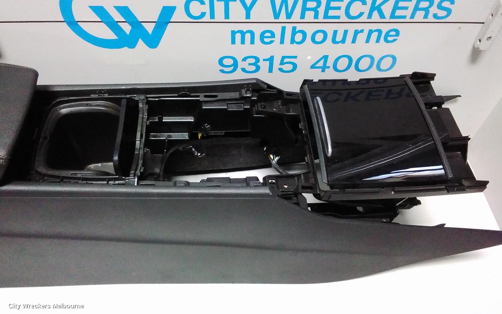 HOLDEN COMMODORE CONSOLE, CONSOLE ASSY, LEATHER/PERFORATED, RS-V/VRX/CALAIS-V, BZ, 10/2017 - 12/2020
