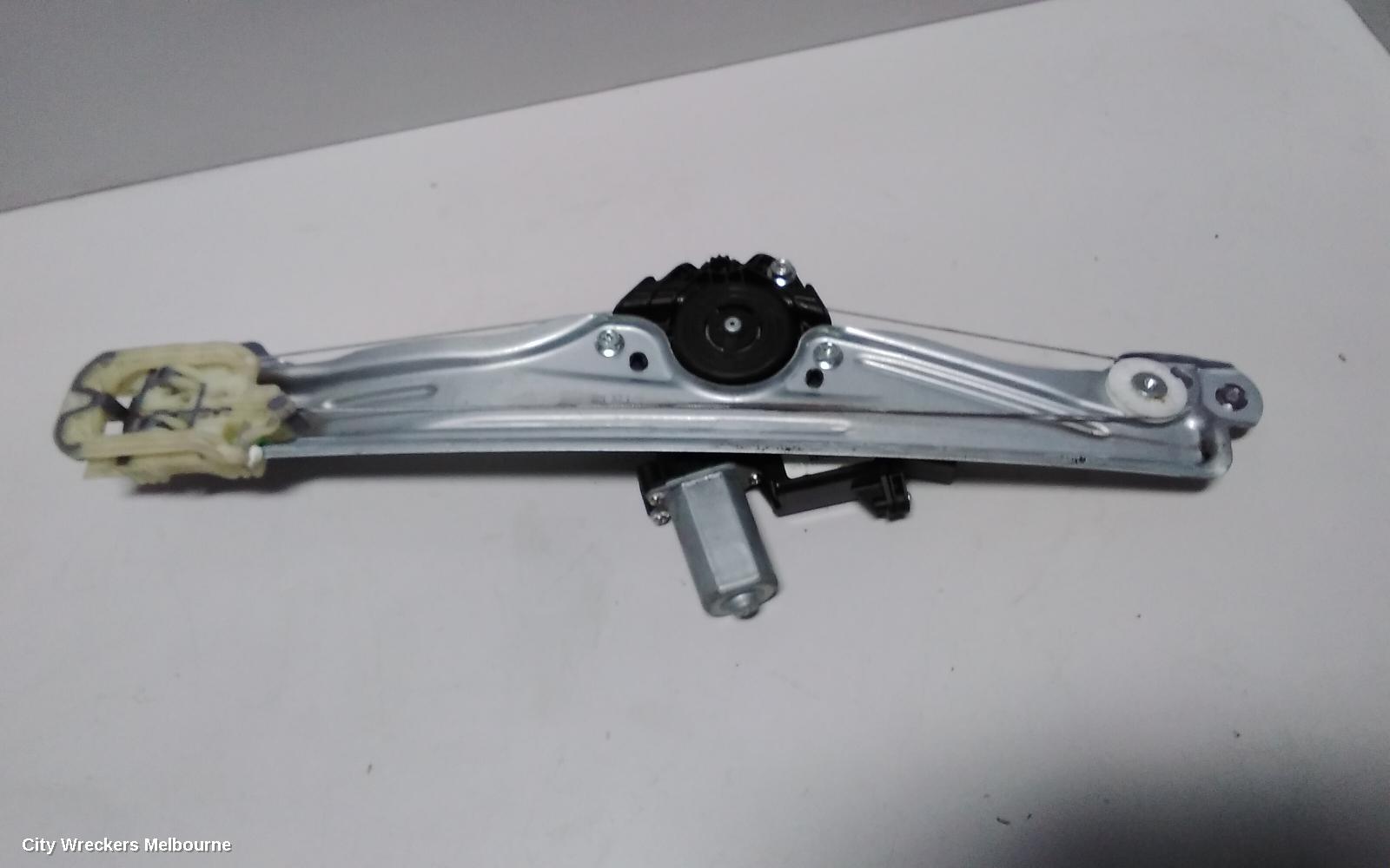 HOLDEN COMMODORE RIGHT REAR WND REG/MOTOR, ZB, 10/2017 - 12/2020
