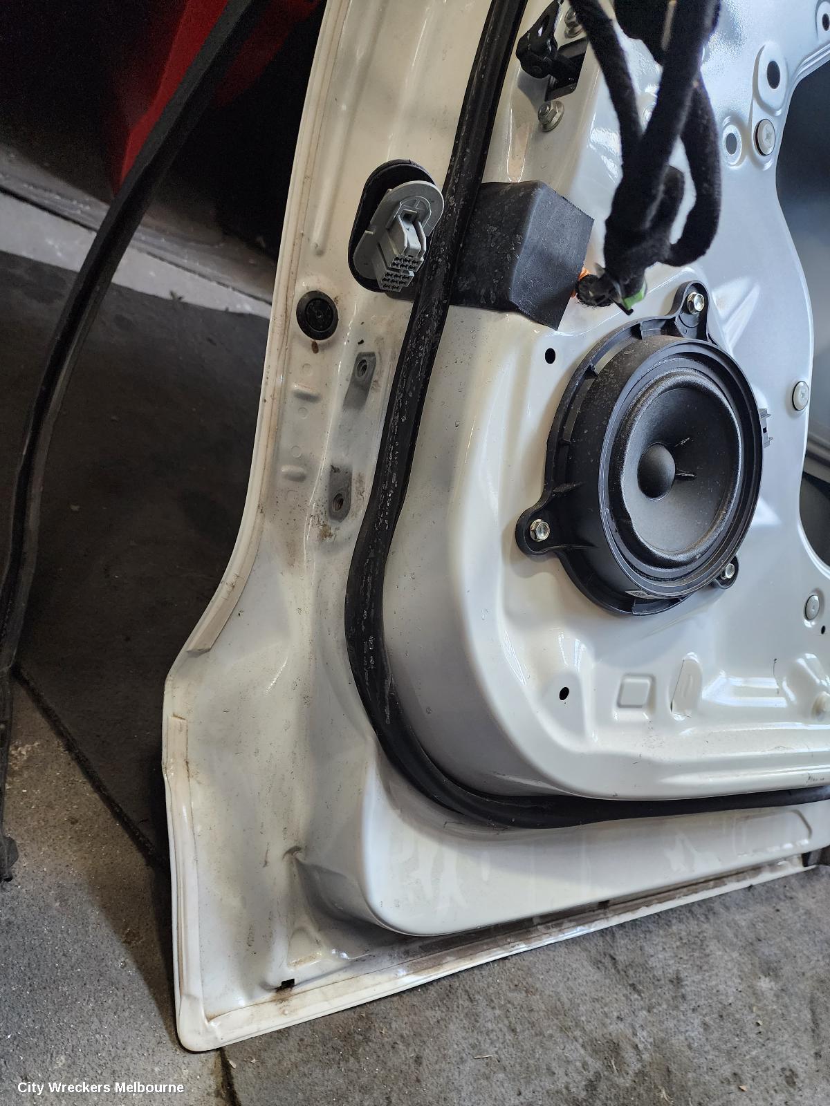 MAZDA CX9 RIGHT REAR DOOR, TC, 07/2016 ONWARDS