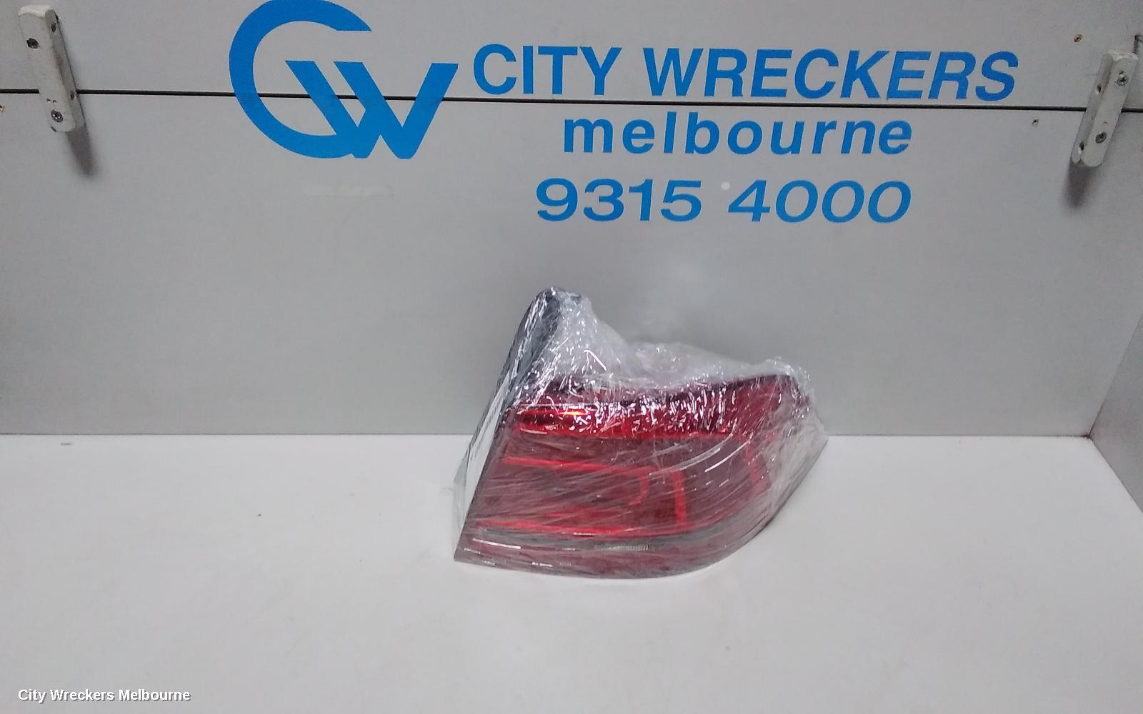 VOLKSWAGEN PASSAT RIGHT TAILLIGHT, 3C/MK6 B7, SEDAN, NON LED TYPE, 09/2010 - 05/2015