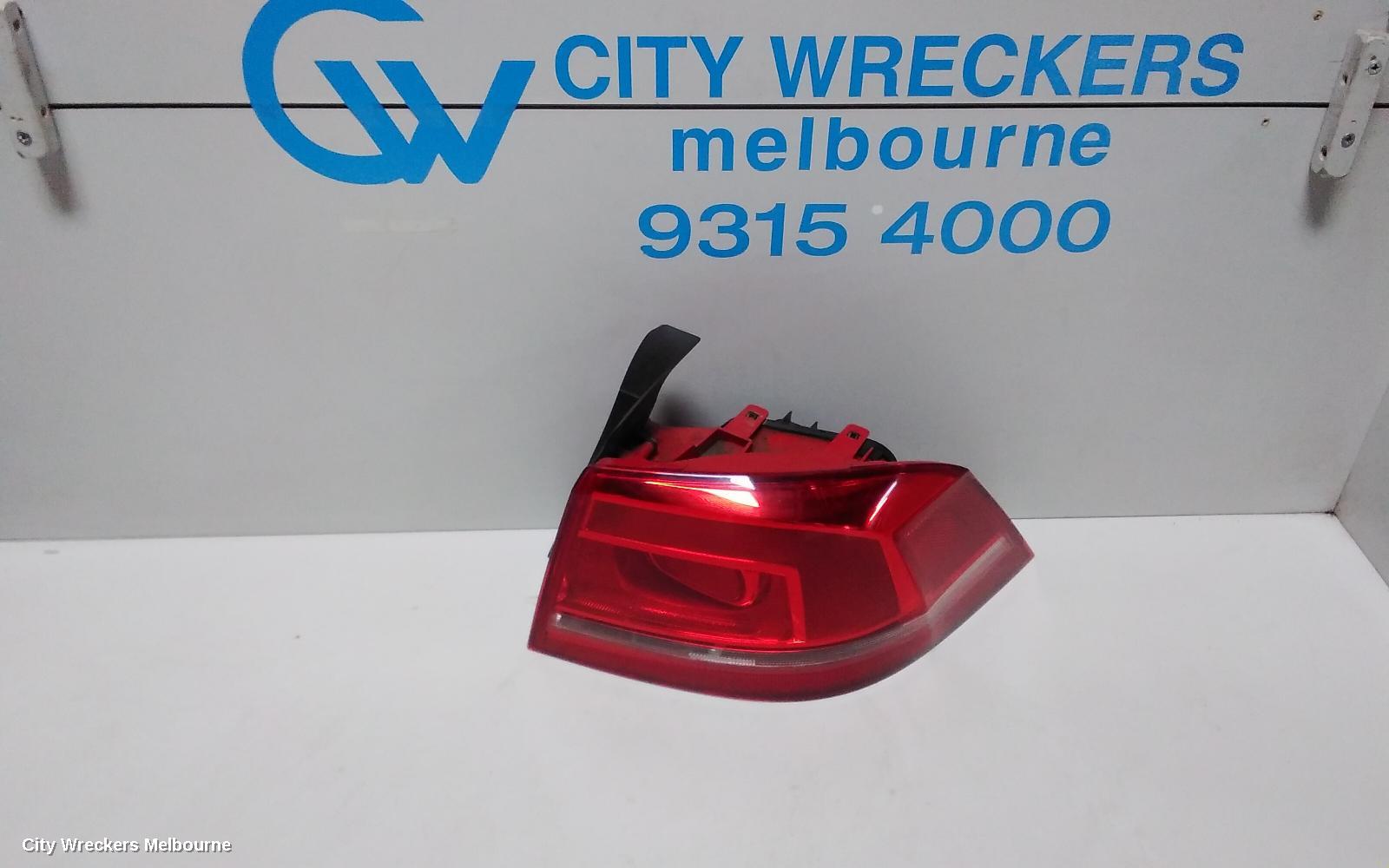 VOLKSWAGEN PASSAT RIGHT TAILLIGHT, 3C/MK6 B7, SEDAN, NON LED TYPE, 09/2010 - 05/2015