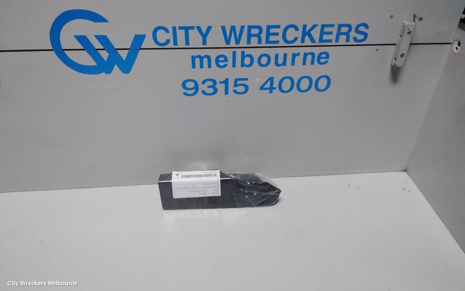 TOYOTA COROLLA PWR DR WIND SWITCH, RH FRONT (MASTER SWITCH), ZRE182R, HATCH, STANDARD, 03/2015 - 06/2018