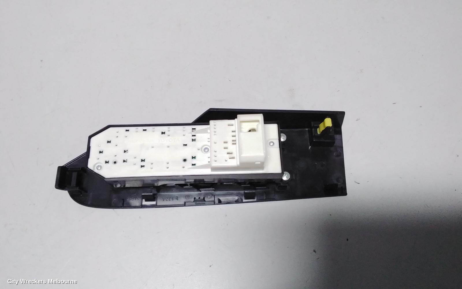 TOYOTA COROLLA PWR DR WIND SWITCH, RH FRONT (MASTER SWITCH), ZRE182R, HATCH, STANDARD, 03/2015 - 06/2018