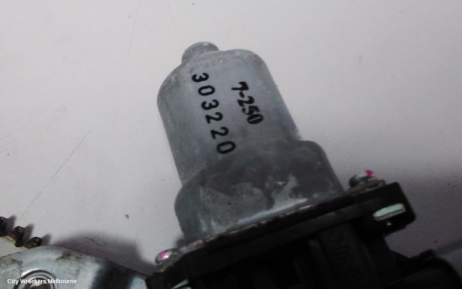 HONDA CRV LEFT FRONT WINDOW REG/MOTOR, RM, 11/2012 - 04/2017