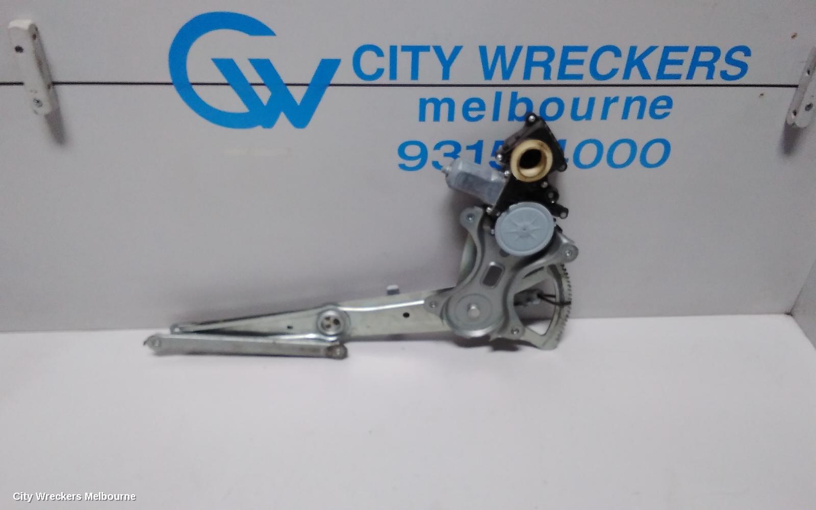 TOYOTA TARAGO LEFT FRONT WINDOW REG/MOTOR, ACR50R, POWER, 03/2006 - 06/2020