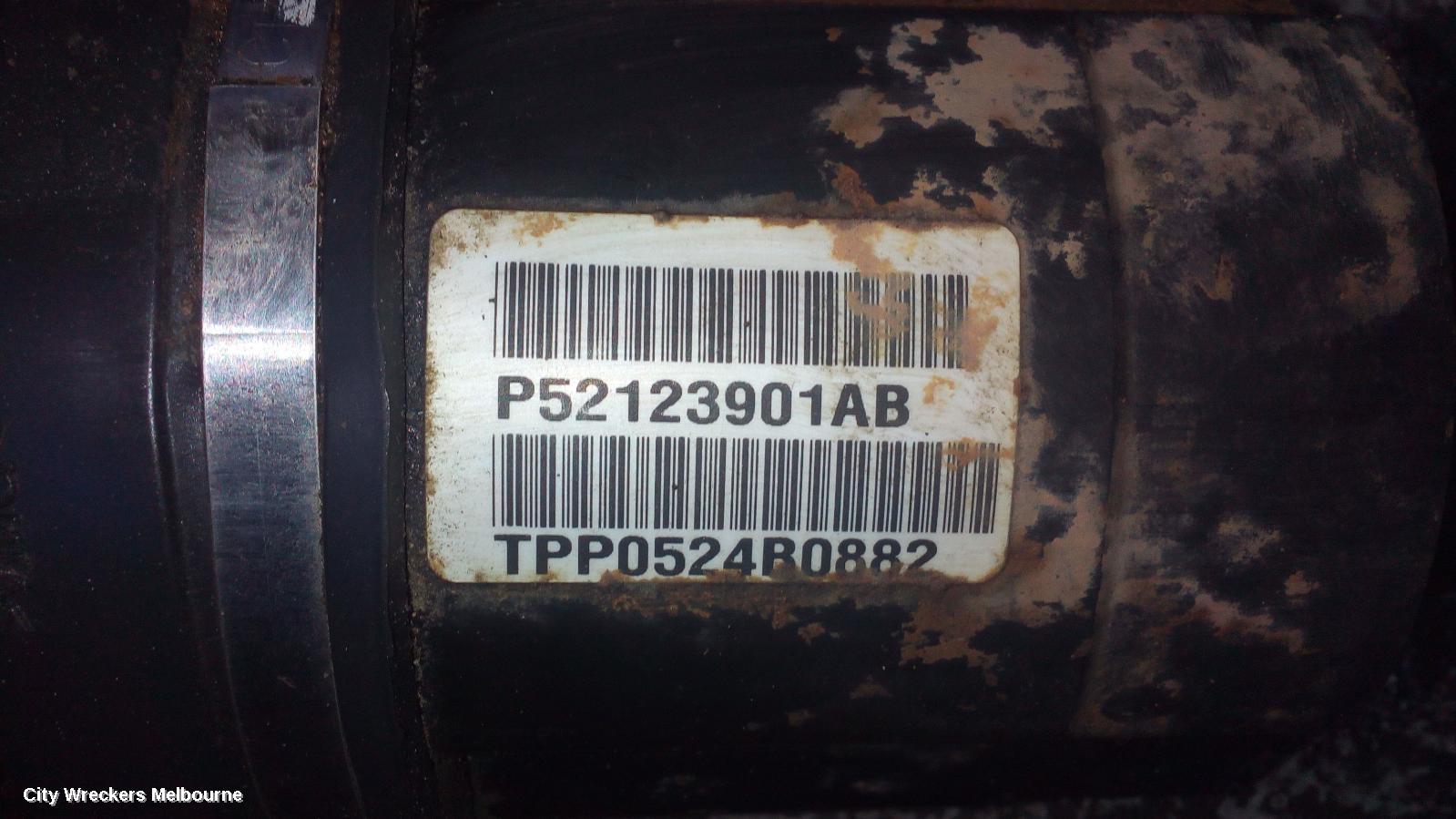 JEEP PATRIOT RIGHT DRIVESHAFT, FRONT, AUTO T/M (6 SPEED), PETROL, 2.4, MK, 07/2013 - 12/2016
