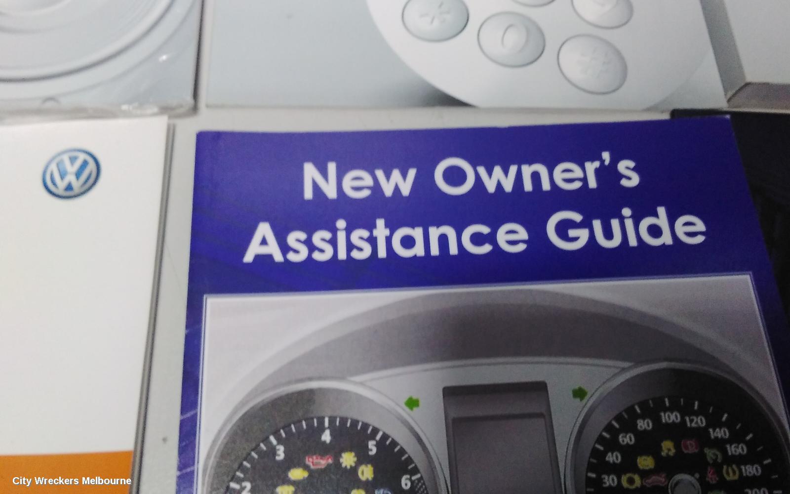 VOLKSWAGEN JETTA OWNERS HANDBOOK, 1B, PETROL, 02/2011 - 12/2017