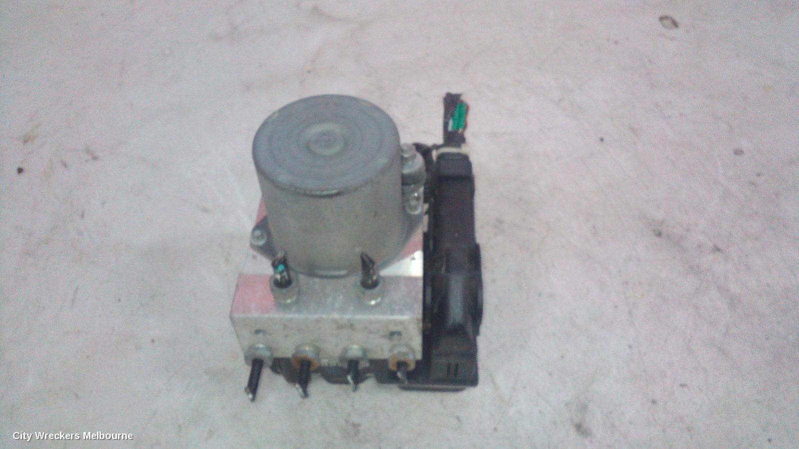 HOLDEN COMMODORE ABS PUMP/MODULATOR, VE, NON TRACTION CONTROL TYPE, 08/2006 - 04/2013