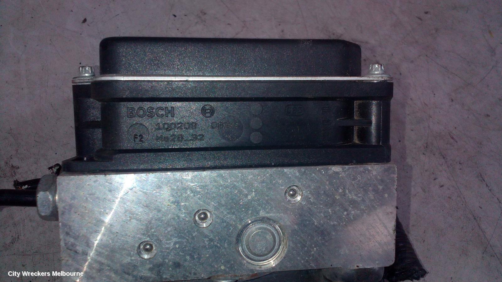 HOLDEN COMMODORE ABS PUMP/MODULATOR, VE, NON TRACTION CONTROL TYPE, 08/2006 - 04/2013