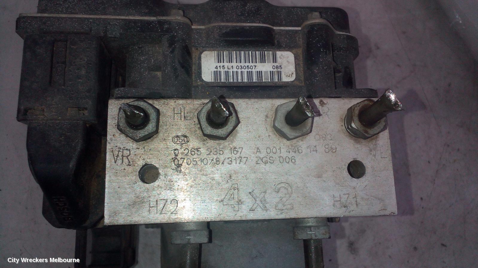 MERCEDES VITO ABS PUMP/MODULATOR, 639, 12/2005 - 02/2015