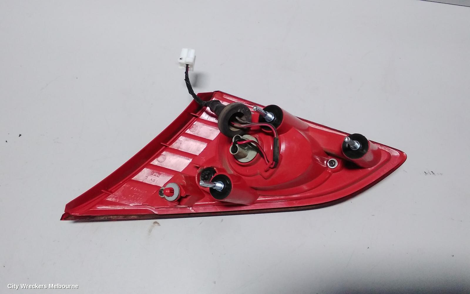 NISSAN MURANO REAR GARNISH, TAILGATE LAMP (LH SIDE), Z51, 12/2008 - 08/2011