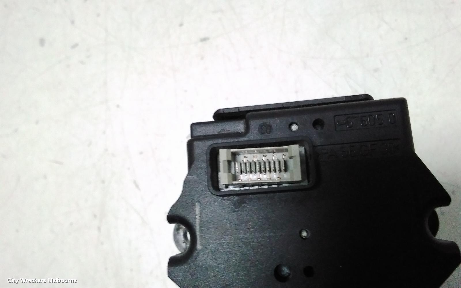 BMW 5 SERIES COMBINATION SWITCH, FLASHER SWITCH, E60/E61, 09/2005 - 04/2010