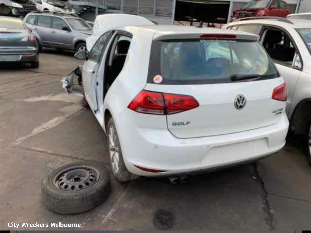 VOLKSWAGEN GOLF LEFT TAILLIGHT, GEN 7, HATCH, STANDARD, NON LED TYPE, 03/2013 - 03/2017