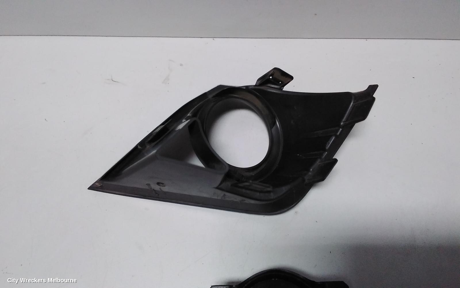 MITSUBISHI ASX LEFT INDICATOR/FOG/SIDE, BUMPER FOGLAMP, XC-XE, 07/2017 - 07/2019