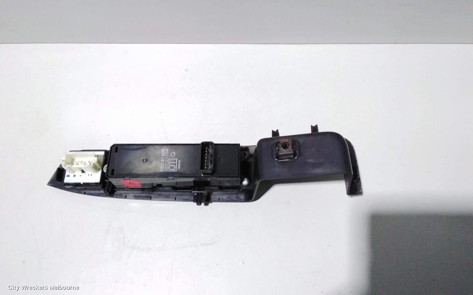 PEUGEOT 4007 PWR DR WIND SWITCH, RH FRONT (MASTER SWITCH), GS, 11/2009 - 08/2013