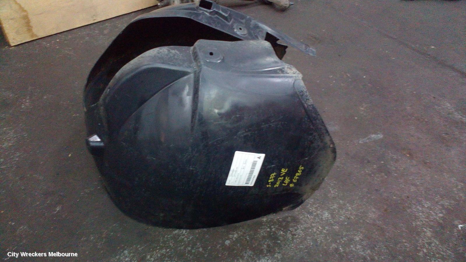 HOLDEN COMMODORE LEFT GUARD LINER, VE, FRONT, 08/2006 - 04/2013
