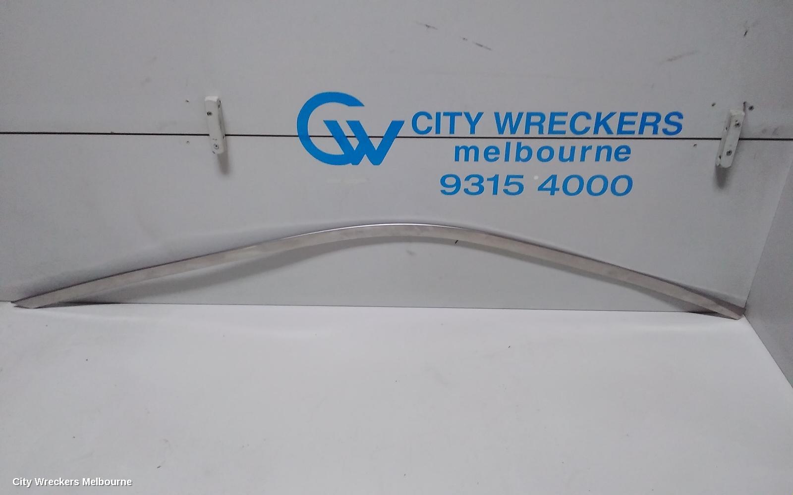 CHRYSLER 300C DOOR MOULD, DOOR TOP CHOROM : 67884, LX2, 12/2011 - 12/2021