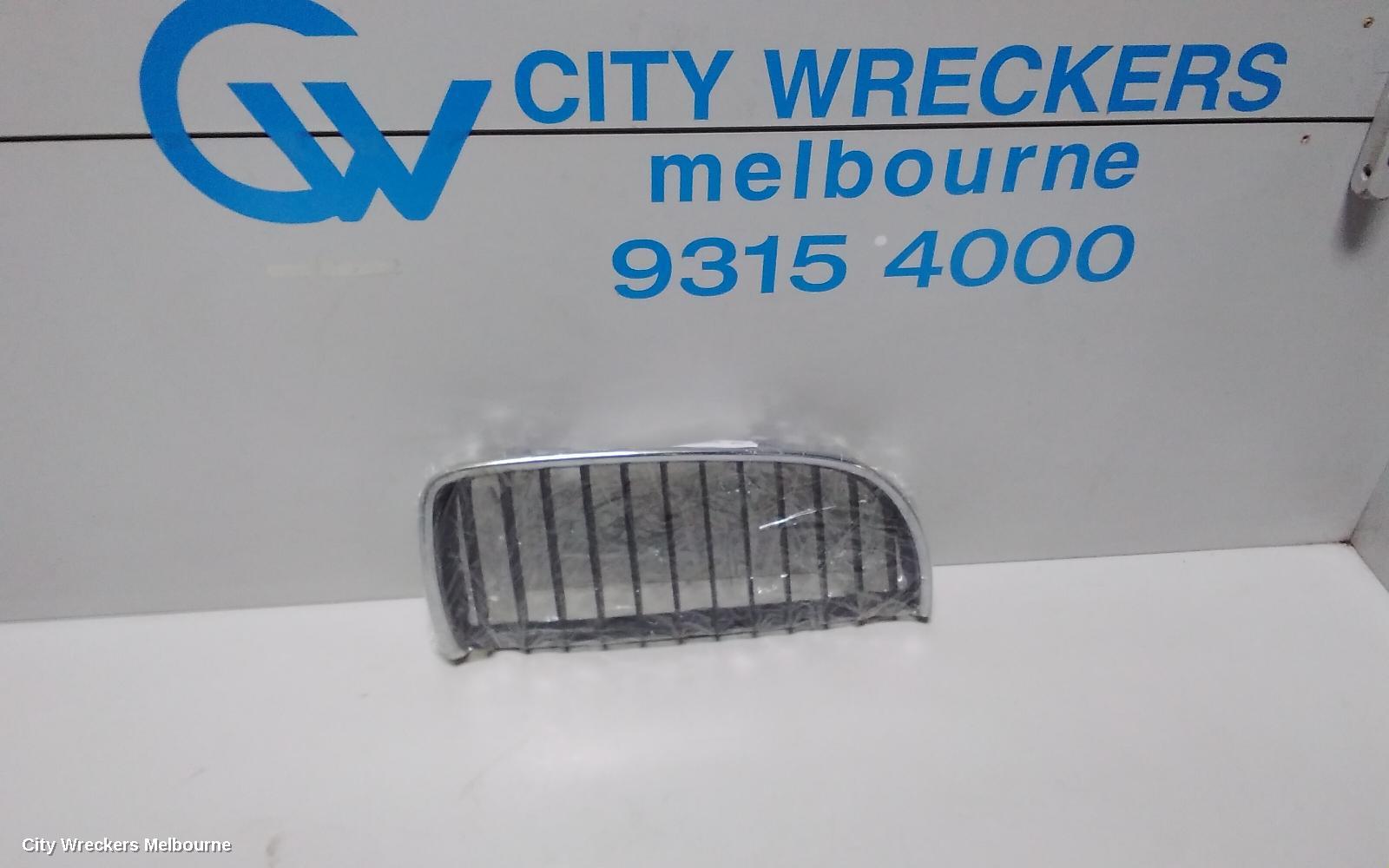 BMW 3 SERIES GRILLE, RADIATOR GRILLE (RH SIDE), E90/E91, SEDAN/WAGON, BLACK/CHROME, 03/2005 - 08/2008