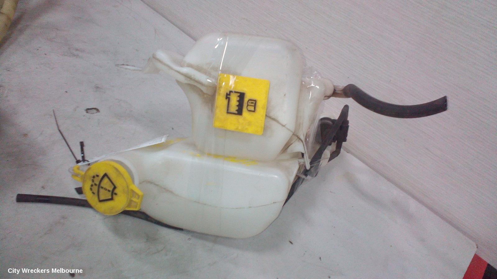 JEEP PATRIOT WASHER BOTTLE, MK, 08/2007 - 12/2016