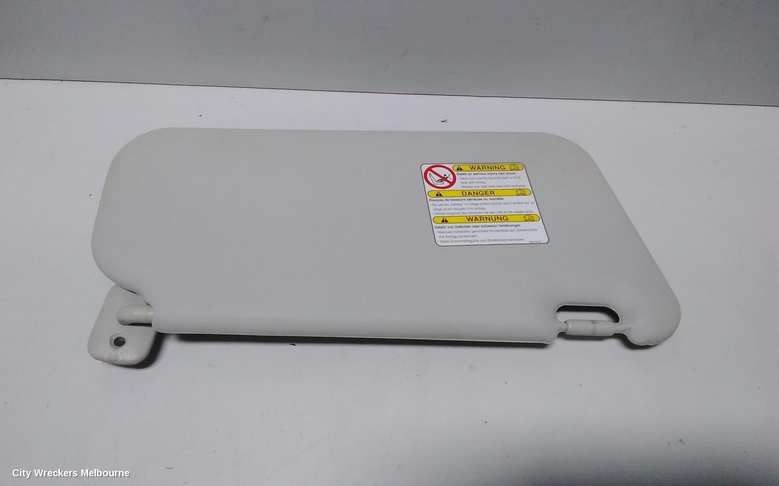 MAZDA 2 SUNVISOR, DE SERIES, LH SIDE, 09/2007 - 09/2014
